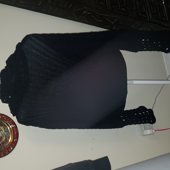 Cute sweater - Picture 3 of 3